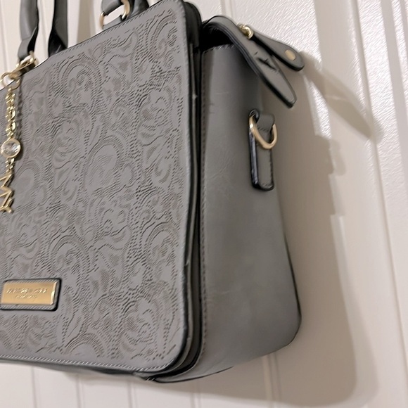 Marc New York Andrew Marc Tote Bag - Picture 6 of 14